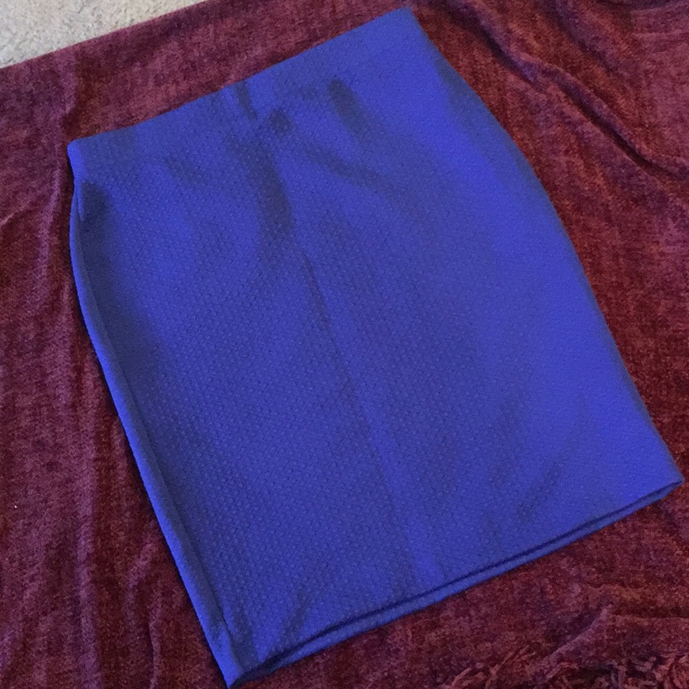 ELLE pencil skirt NWOT